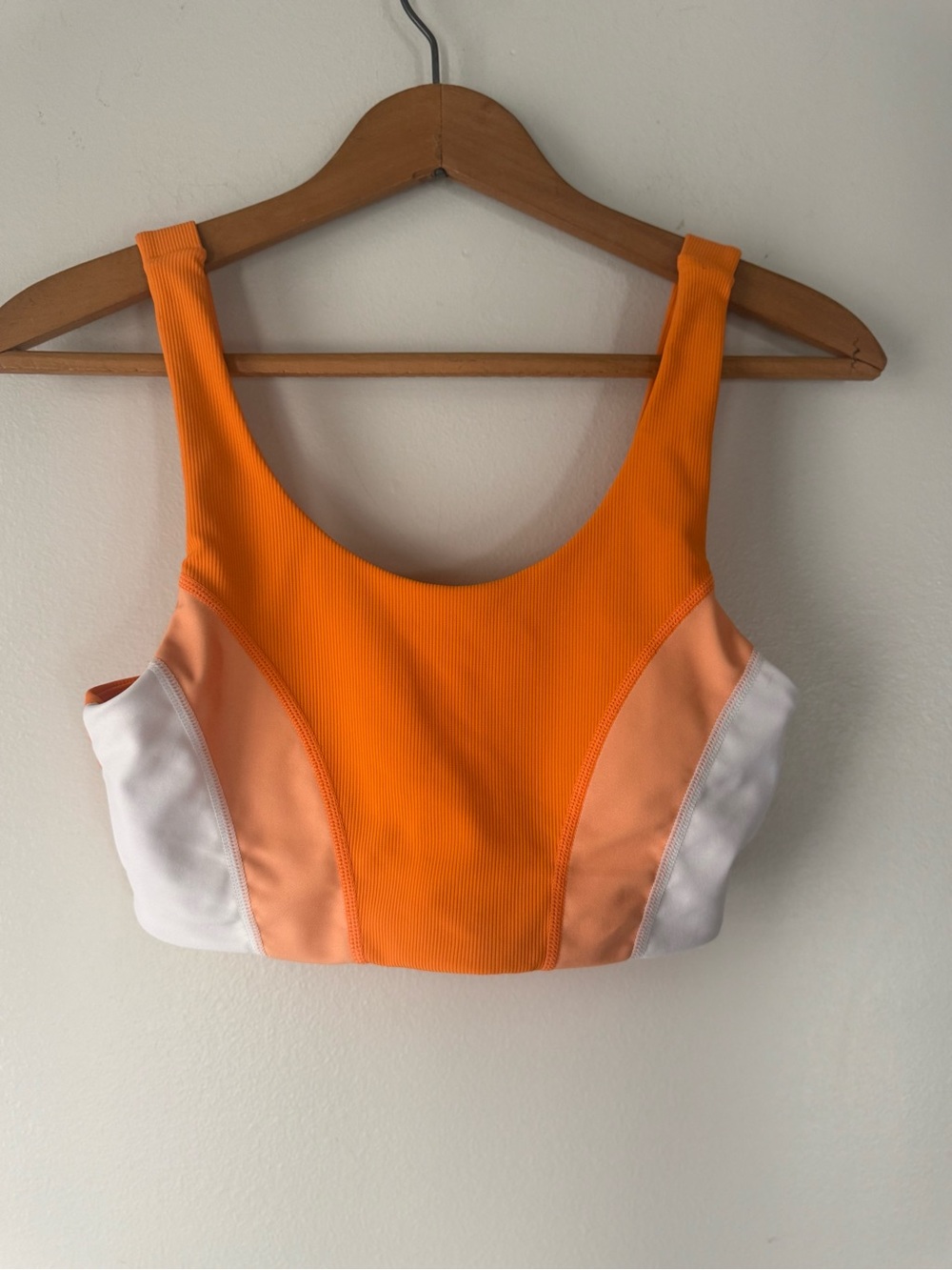 WILO Orange Ribbed Active Crop Bra Top color block Orange/white Women’s Size Sm